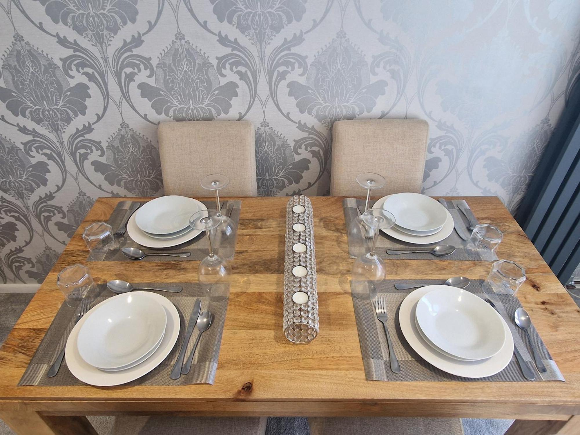 Stylish & Modern 2 Bed House With Free Parking Leeds Apartment Leeds  Exterior photo