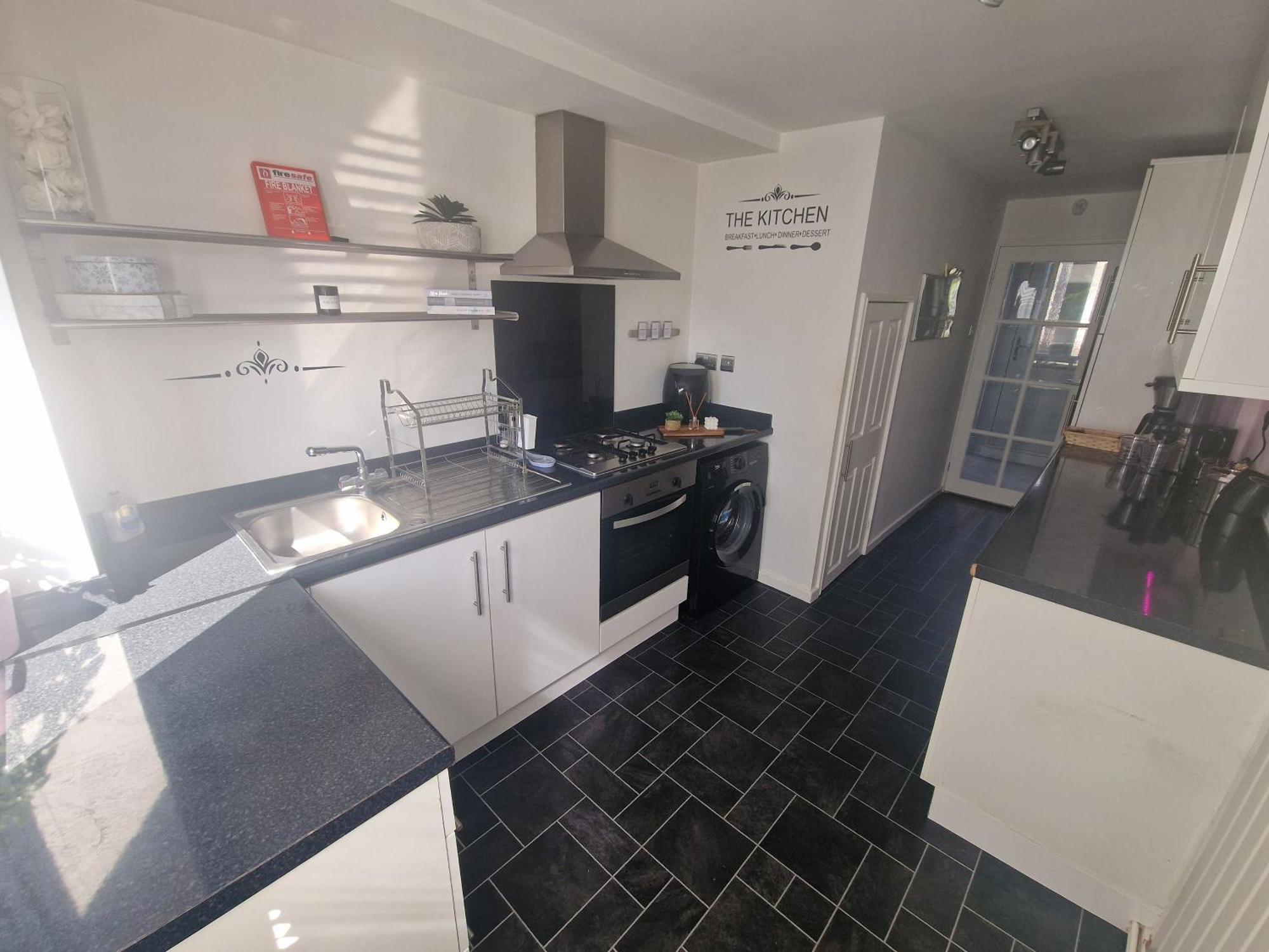 Stylish & Modern 2 Bed House With Free Parking Leeds Apartment Leeds  Exterior photo